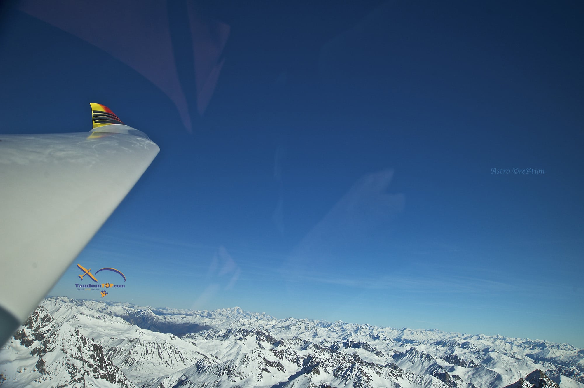Vue-du-Mont-Blanc-de-la-Barre-des-Ecrins-PLANEUR-GAPTALLARD-2017
